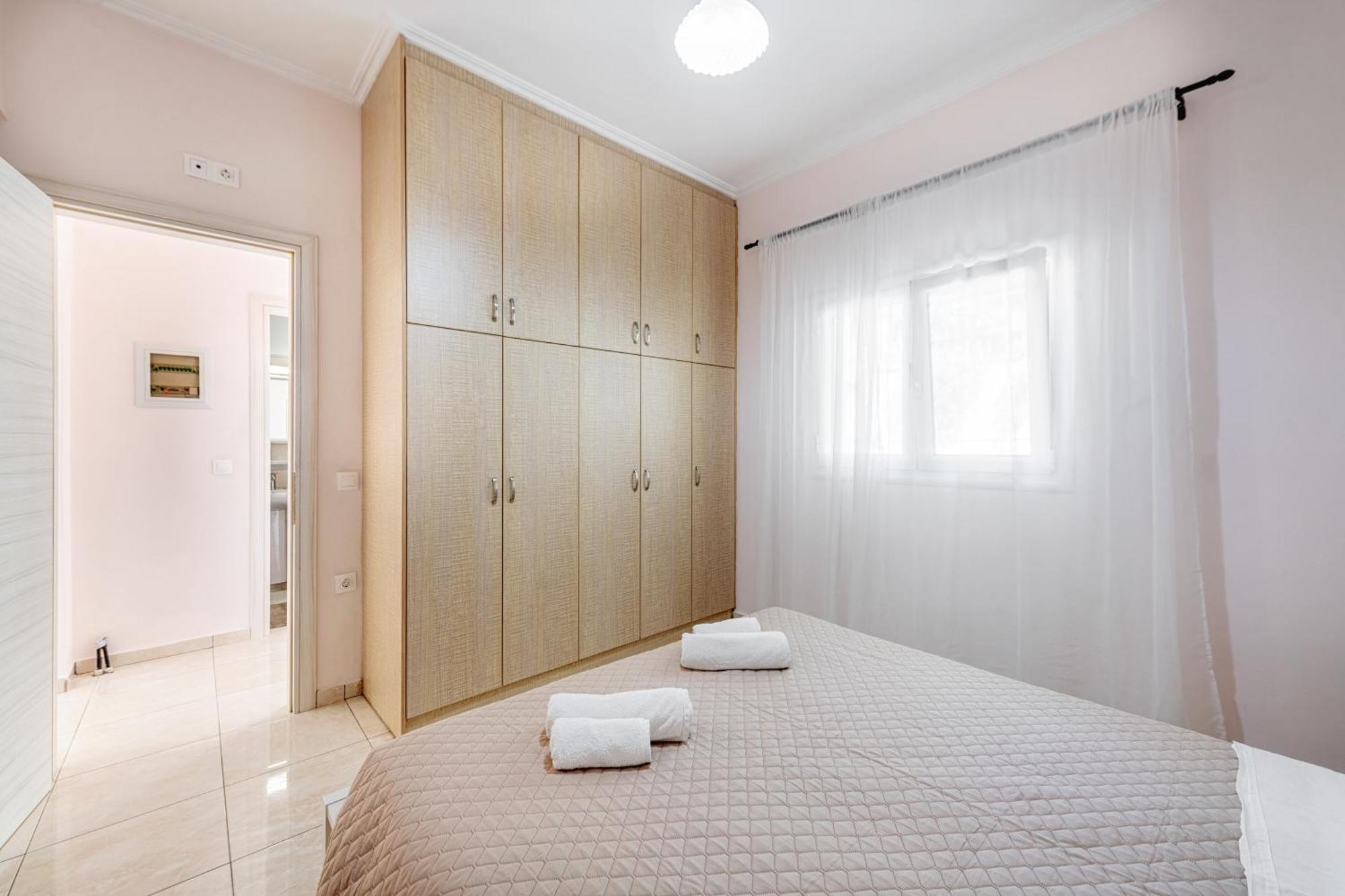 Lazaros Apartments ゴウヴィア エクステリア 写真